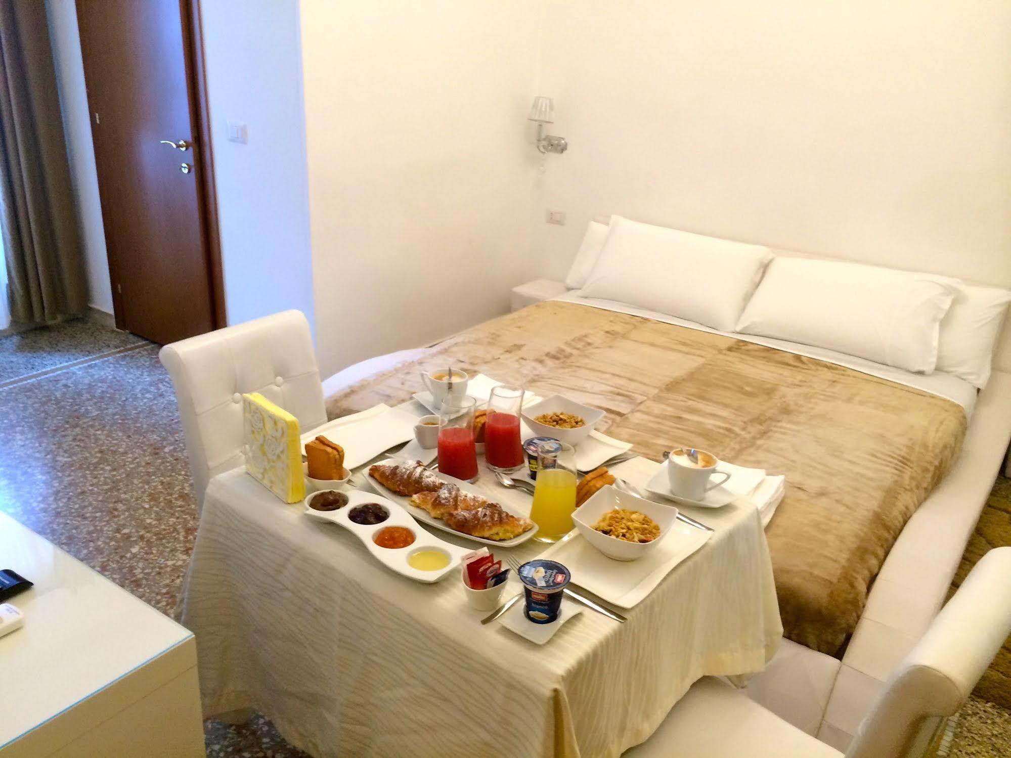 Vatican Bed and breakfast 3*